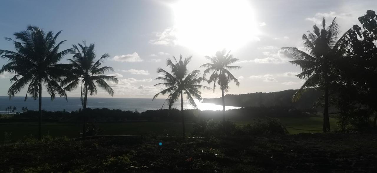 The Village Rua Beach Homestay Buitenkant foto