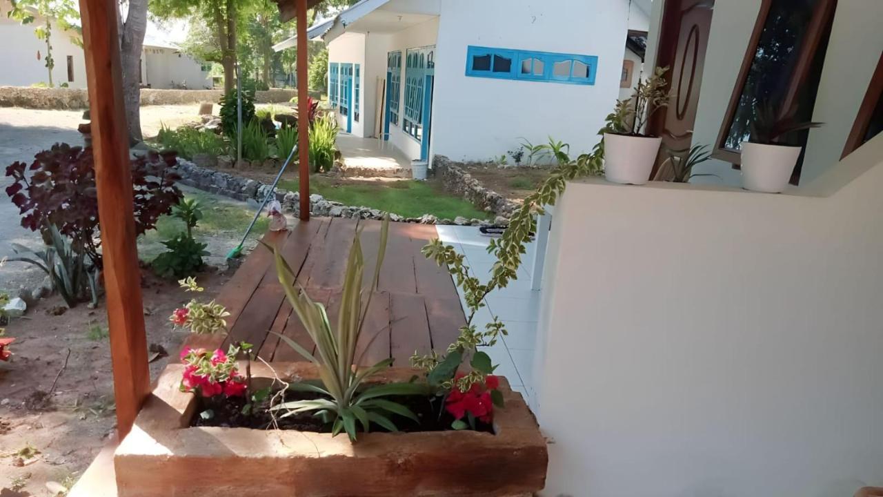 The Village Rua Beach Homestay Buitenkant foto